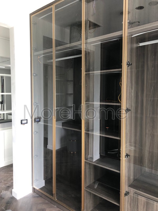 thiết kế tủ áo cánh kính hiện đại