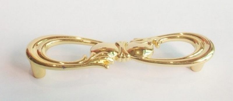 Tay nắm mạ vàng số 8 mới lạ hình dáng độc đáo tô điểm thẩm mỹ cho nội thất không gian nhà sang trọng cao cấp.